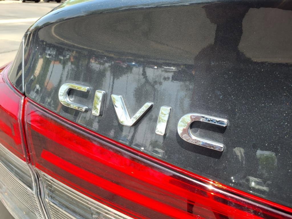 Used 2024 Honda Civic Touring image 27