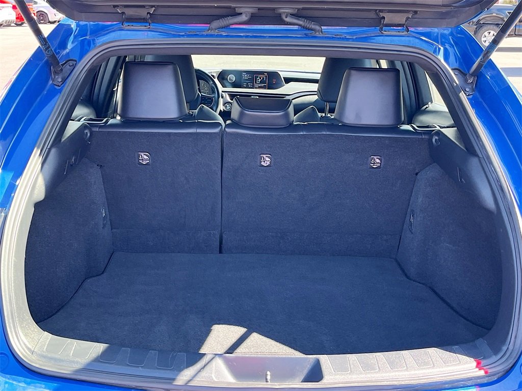 Used 2022 Lexus UX 200 image 25