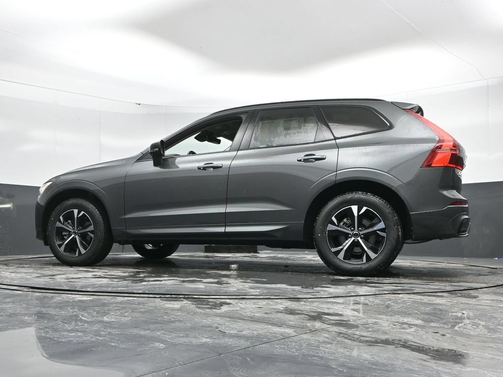 New 2026 Volvo XC60 B5 Core w/ Protection Package Premier AWD/4WD image 44