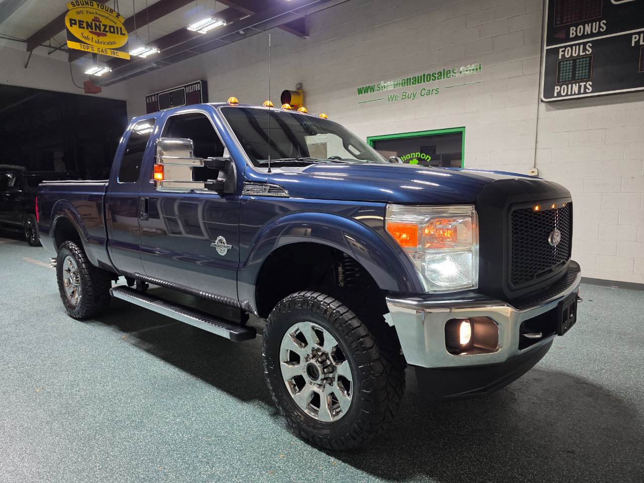 Used 2014 Ford F250 Lariat w/ Chrome Package image 4