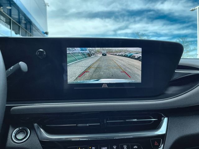 Certified 2025 Buick Envista Avenir FWD image 14