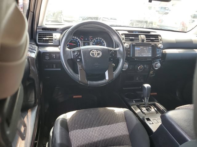 Used 2018 Toyota 4Runner TRD Off-Road AWD/4WD image 10