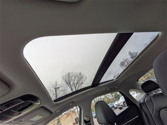 Used 2022 Hyundai Sonata Limited w/ Preferred Accessory Package image 20