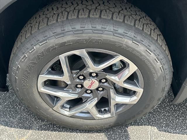 New 2026 GMC Sierra 1500 SLT w/ SLT Premium Plus Package AWD/4WD image 18