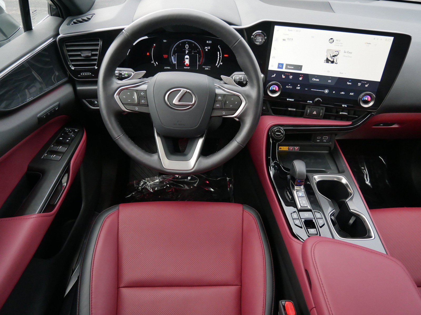 Certified 2025 Lexus NX 350 AWD w/ Accessory Package (2T) image 13