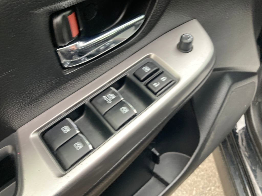 Used 2016 Subaru Crosstrek 2.0i Premium image 14
