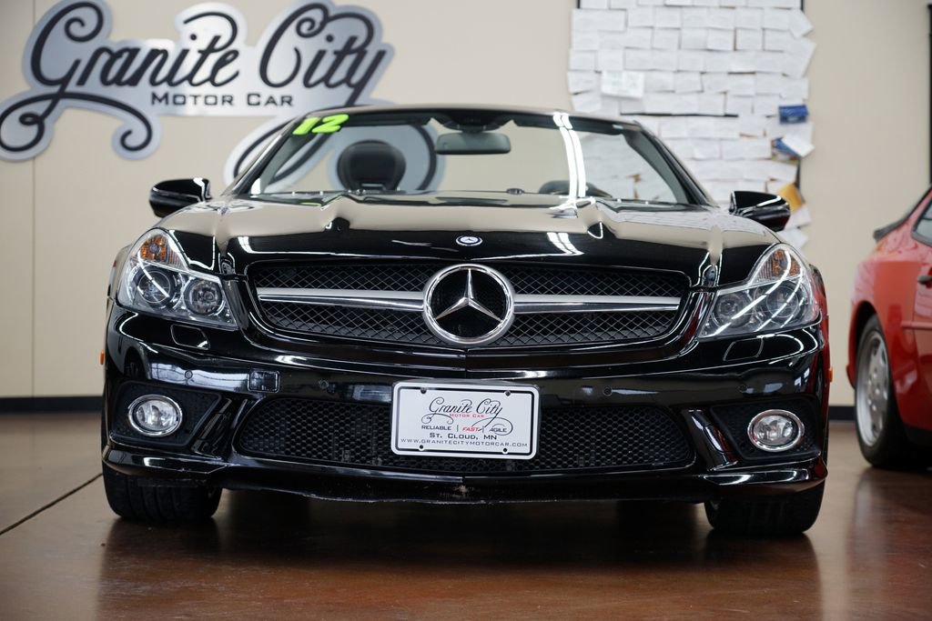 Used 2012 Mercedes-Benz SL 550 image 3