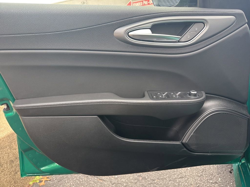 New 2025 Alfa Romeo Giulia AWD w/ Driving Assist Package image 12