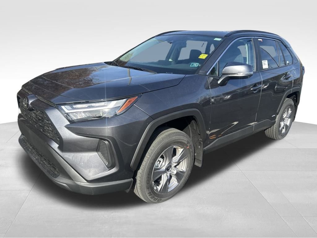 New 2025 Toyota RAV4 XLE