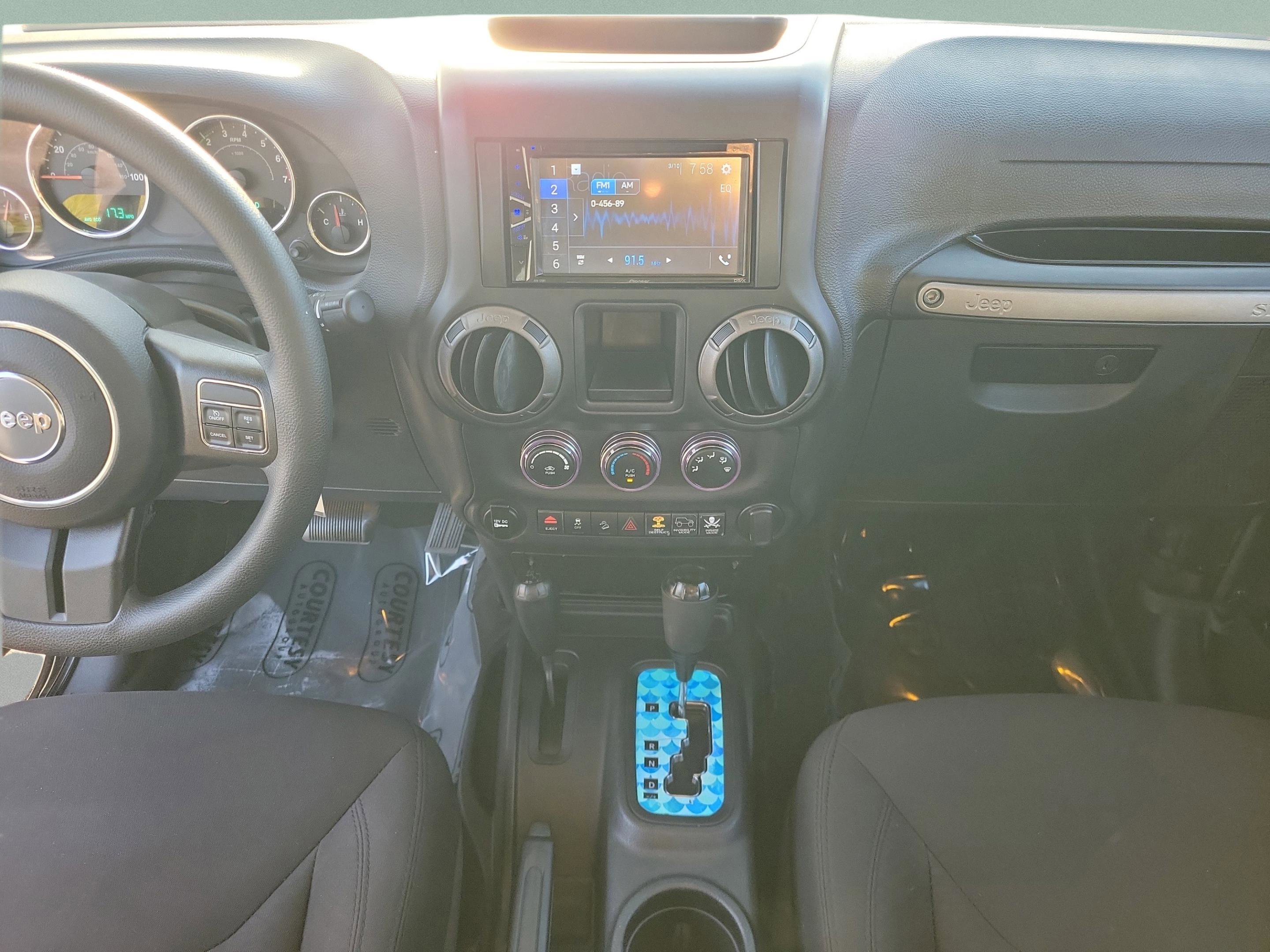 Used 2015 Jeep Wrangler Sport image 16