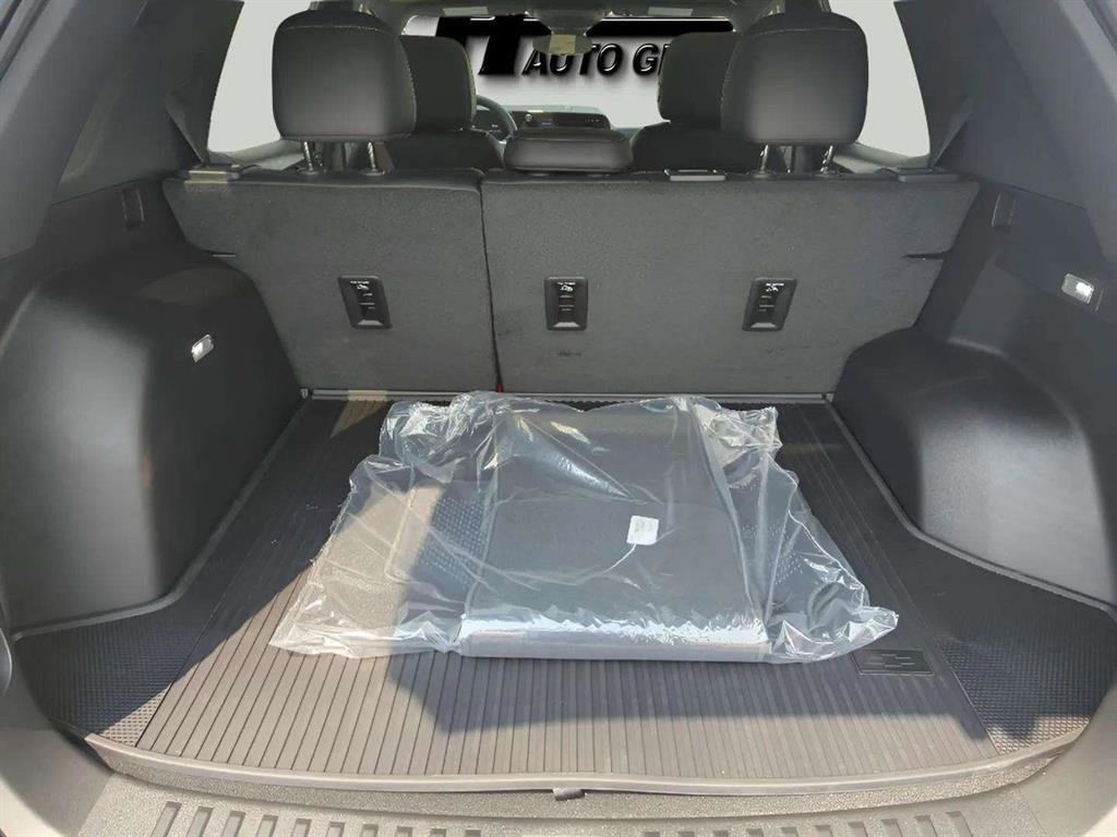 New 2026 Chevrolet Equinox LT w/ Convenience Package II image 16