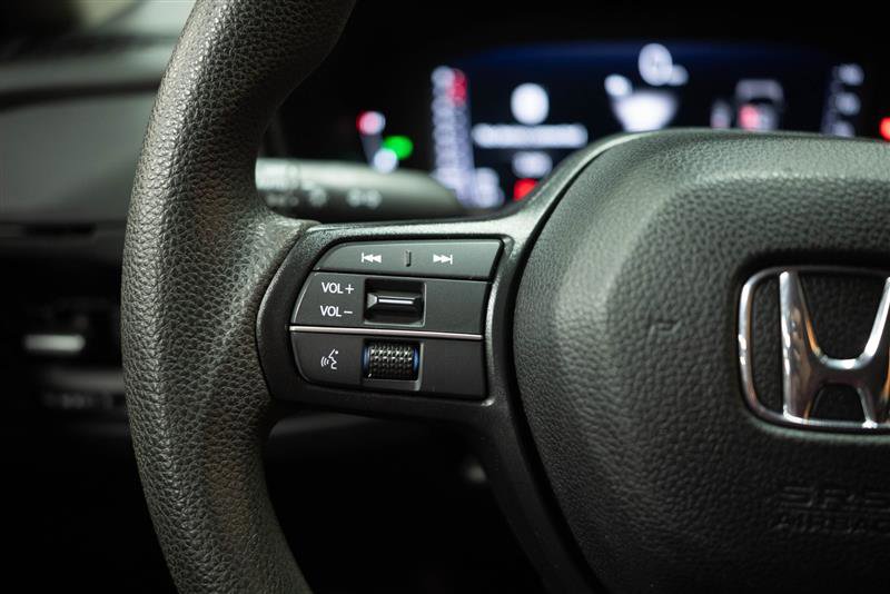 Used 2023 Honda Accord EX image 29