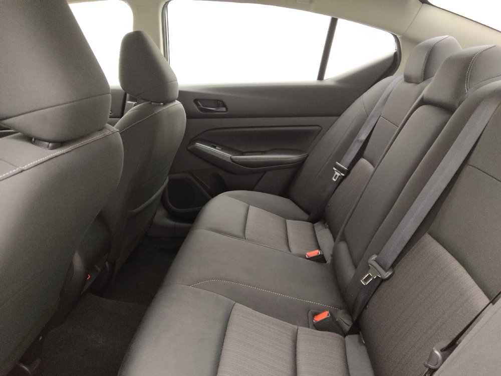 Used 2024 Nissan Altima 2.5 SV image 18