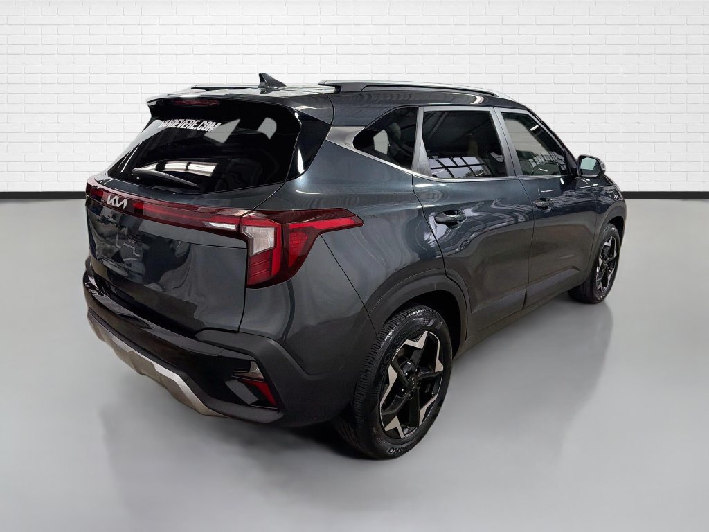 Used 2024 Kia Seltos EX FWD image 9
