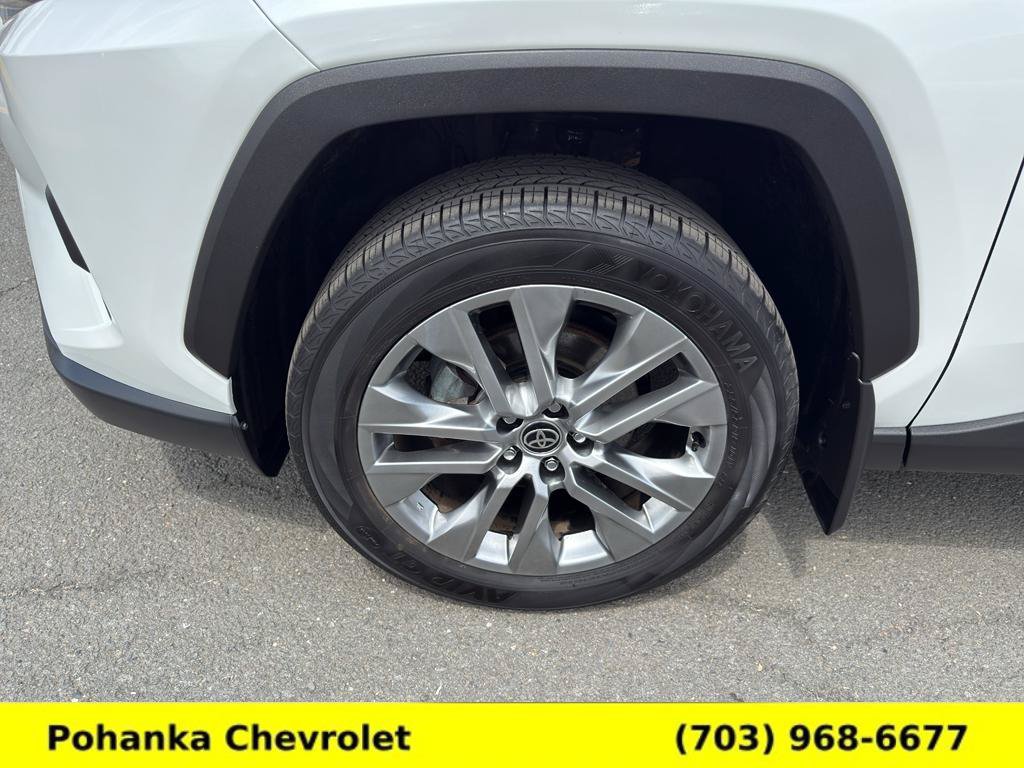 Used 2023 Toyota RAV4 XLE Premium AWD/4WD image 30