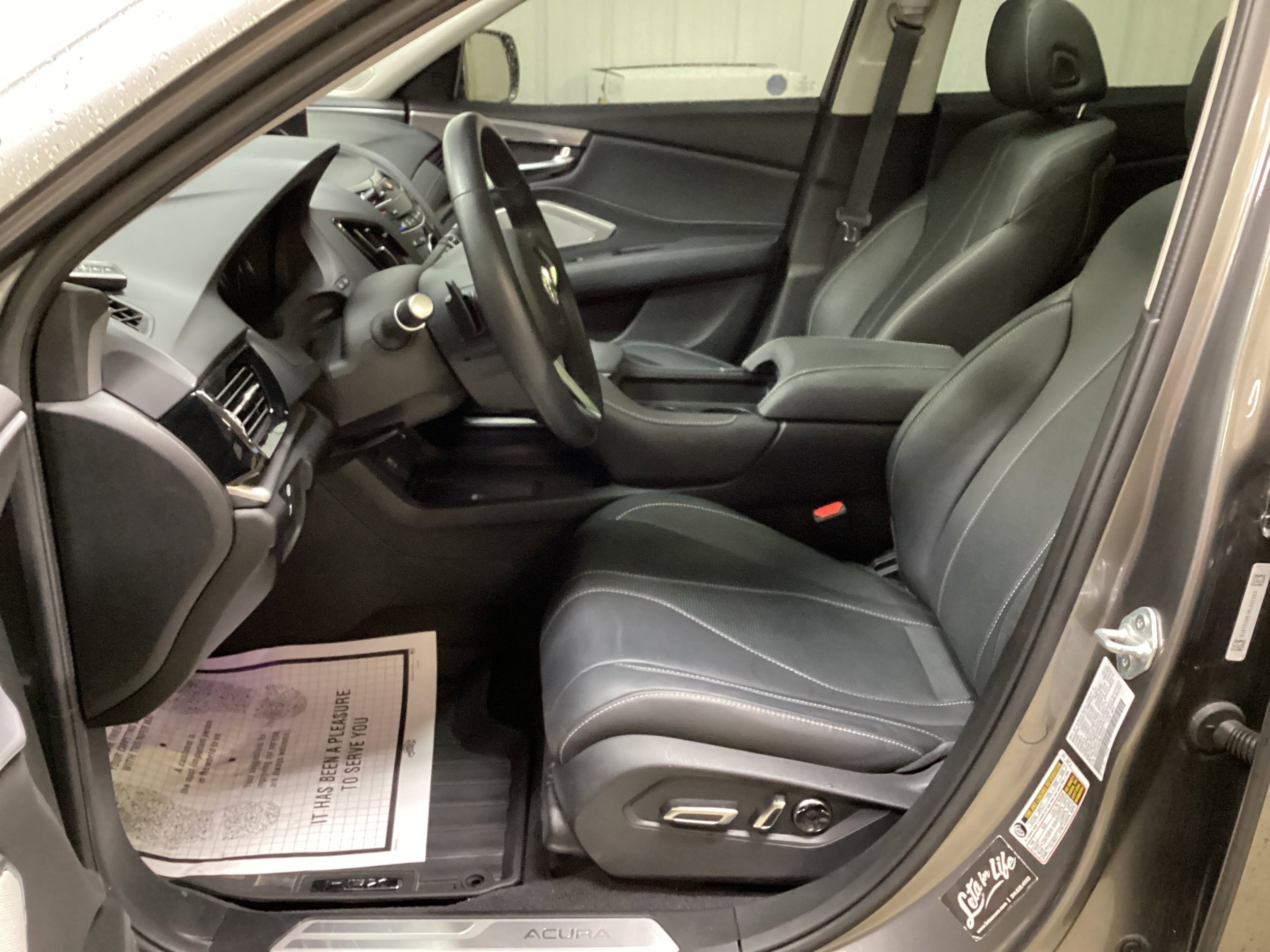 Used 2024 Acura RDX SH-AWD w/ Technology Package image 15