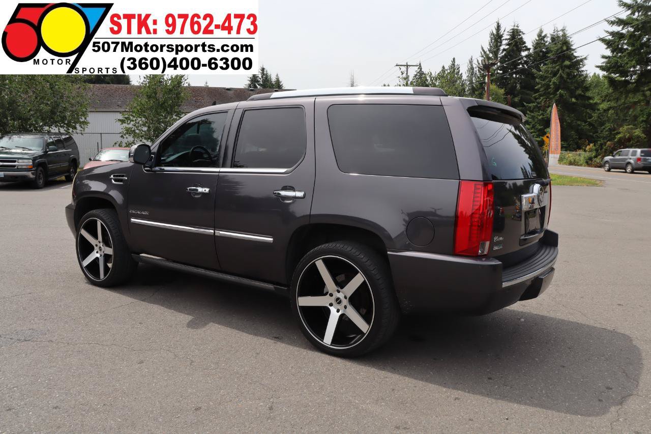 Used 2010 Cadillac Escalade Premium AWD/4WD image 8
