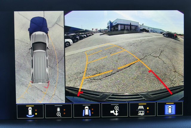 Used 2022 Chevrolet Tahoe RST w/ Luxury Package image 38