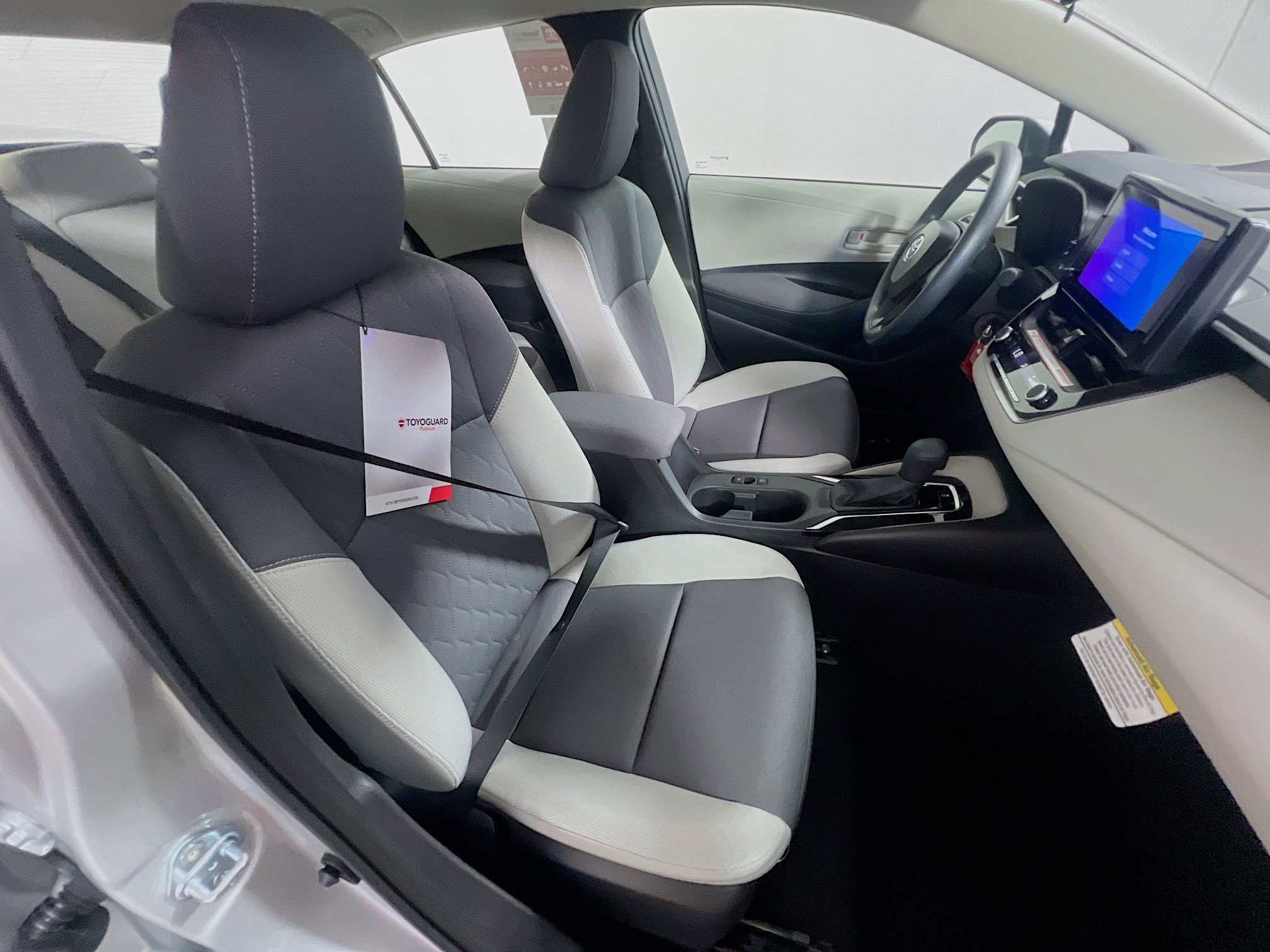 New 2025 Toyota Corolla LE image 30