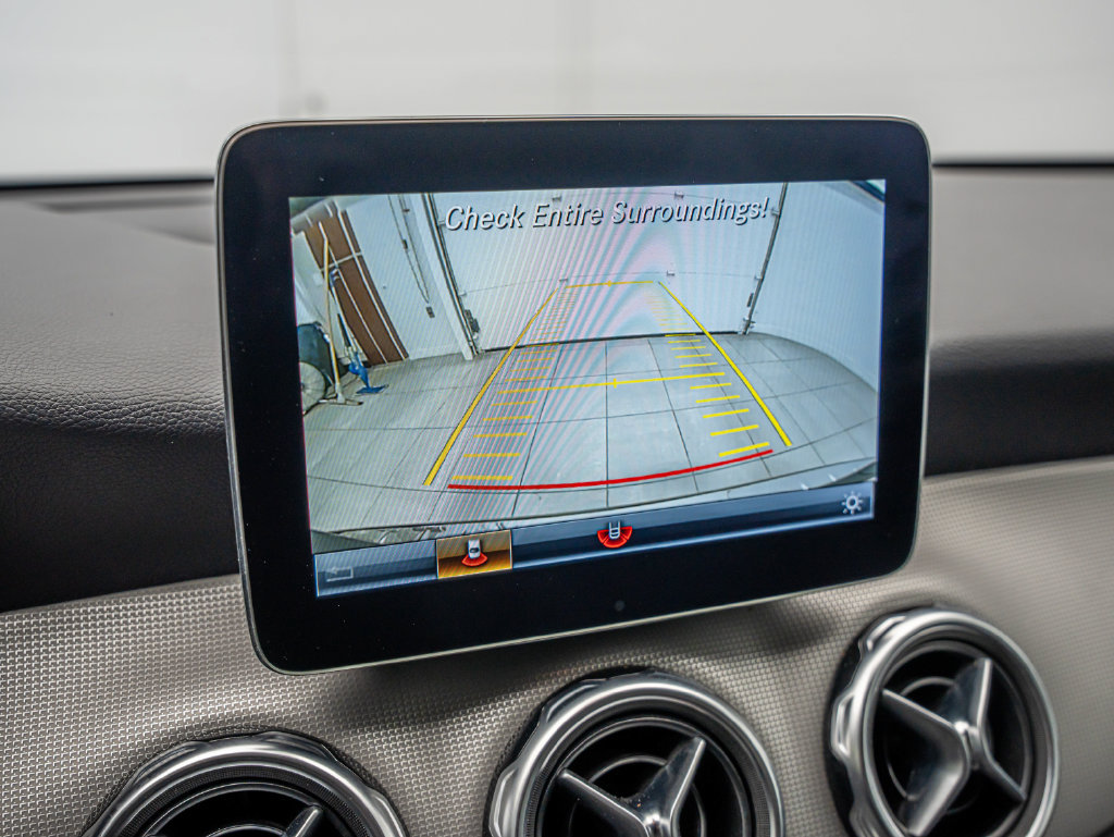 Used 2019 Mercedes-Benz GLA 250 4MATIC image 33