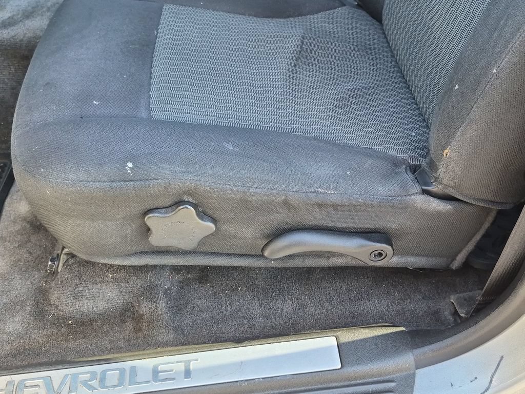 Used 2011 Chevrolet Colorado LT RWD image 12
