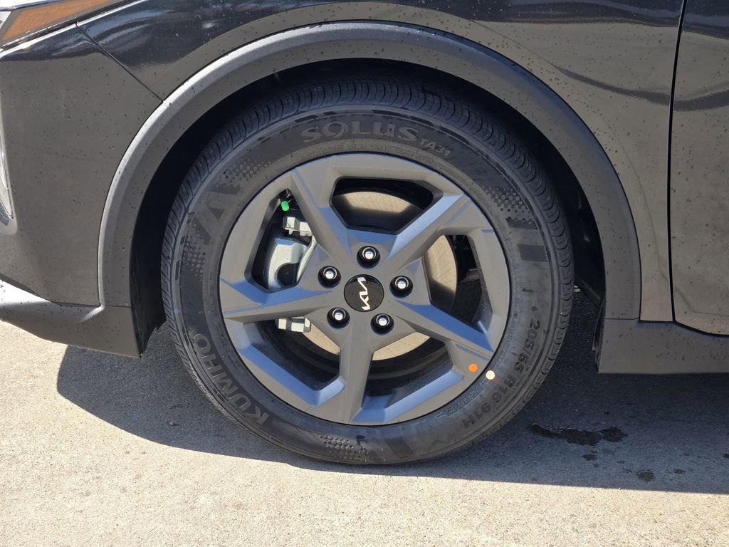 New 2026 Kia K4 FWD image 9
