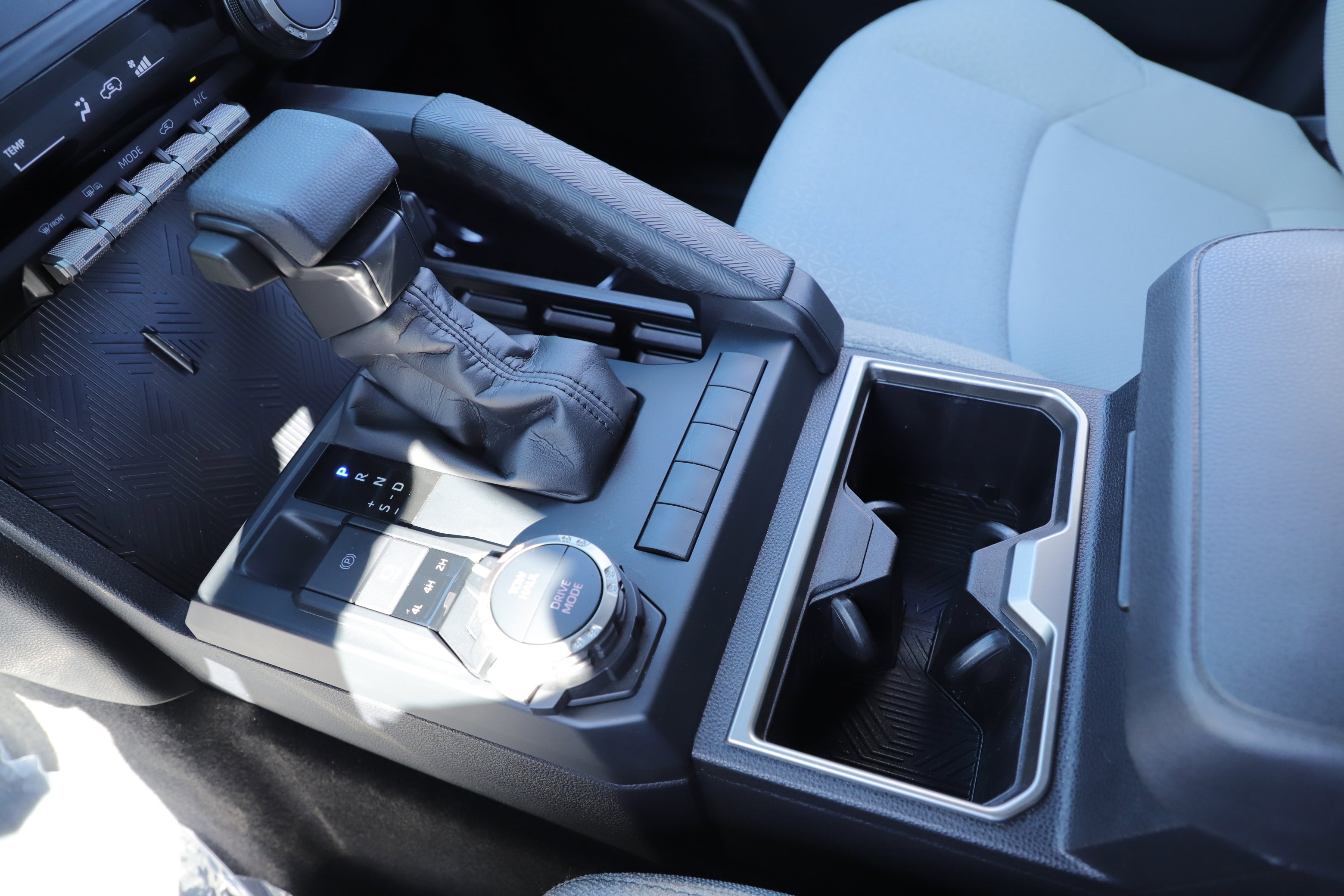 Used 2025 Toyota 4Runner SR5 image 21