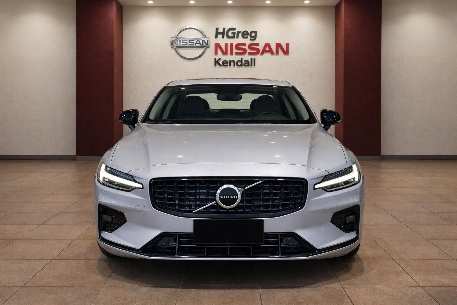 Used 2023 Volvo S60 B5 Core AWD/4WD image 5
