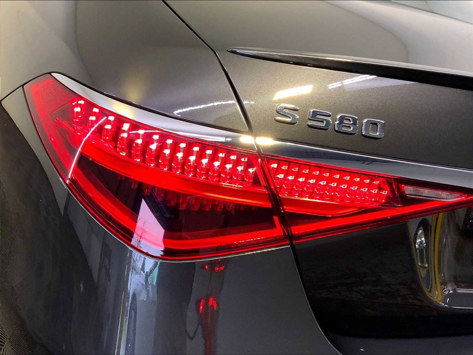 Used 2023 Mercedes-Benz S 580 4MATIC Sedan image 30