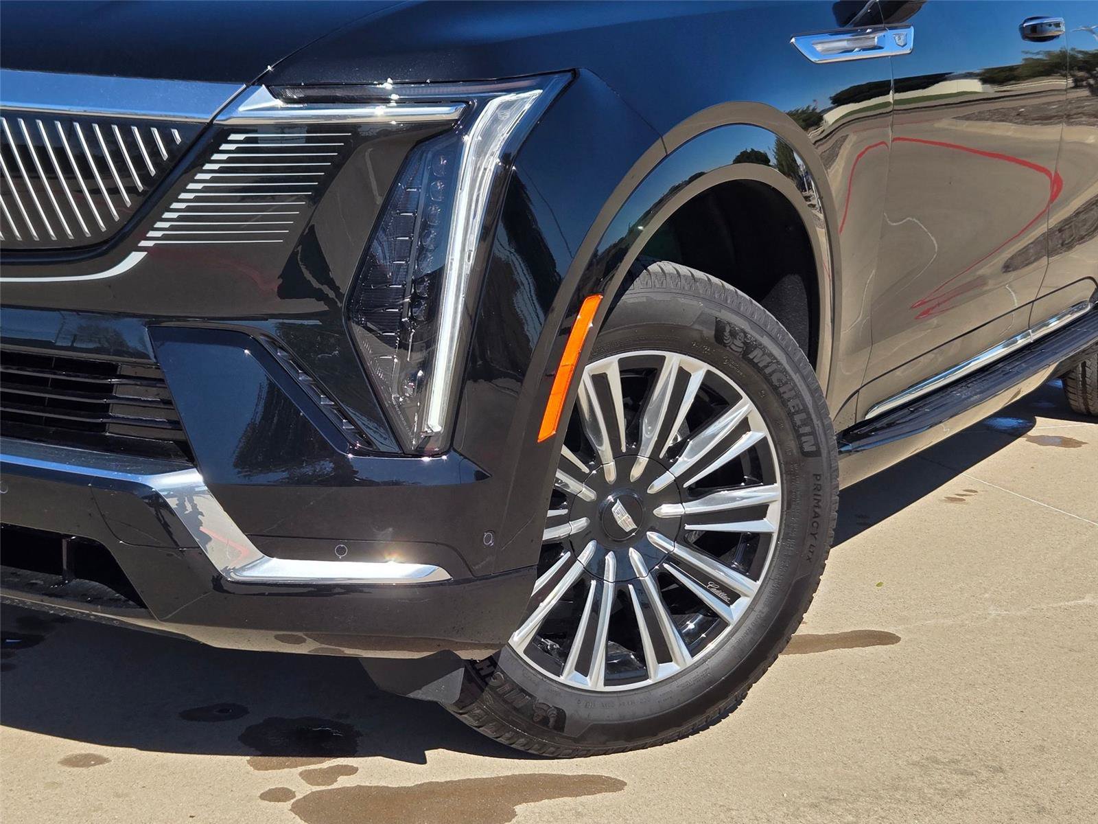 New 2026 Cadillac Escalade IQ Luxury 1 w/ LPO, Floor Liner Package AWD/4WD image 7
