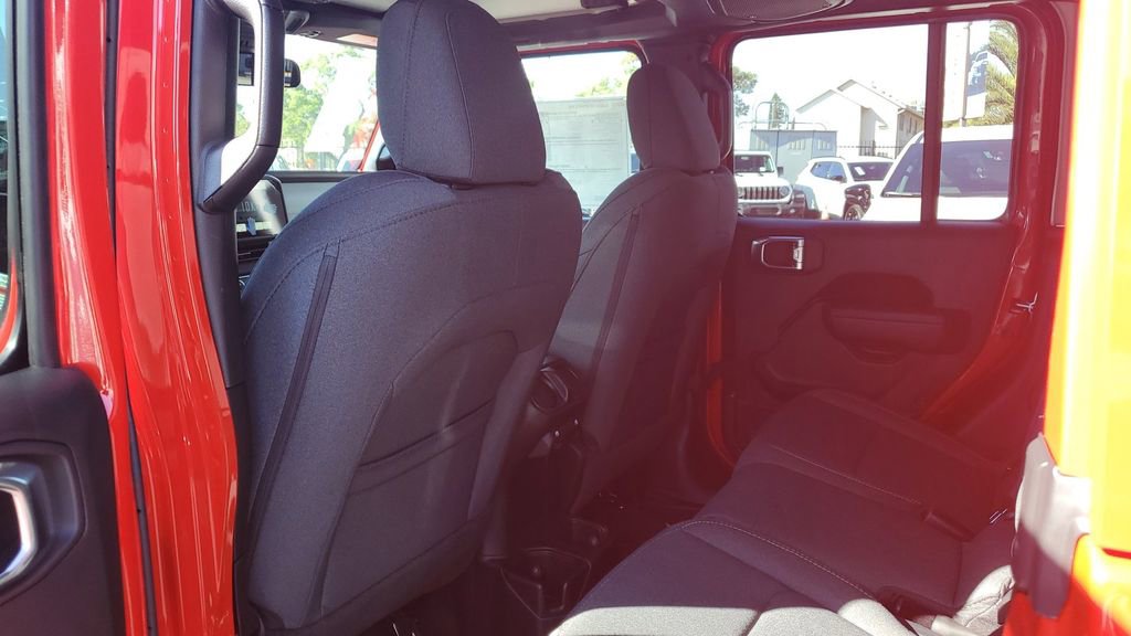 New 2026 Jeep Gladiator Sport image 14