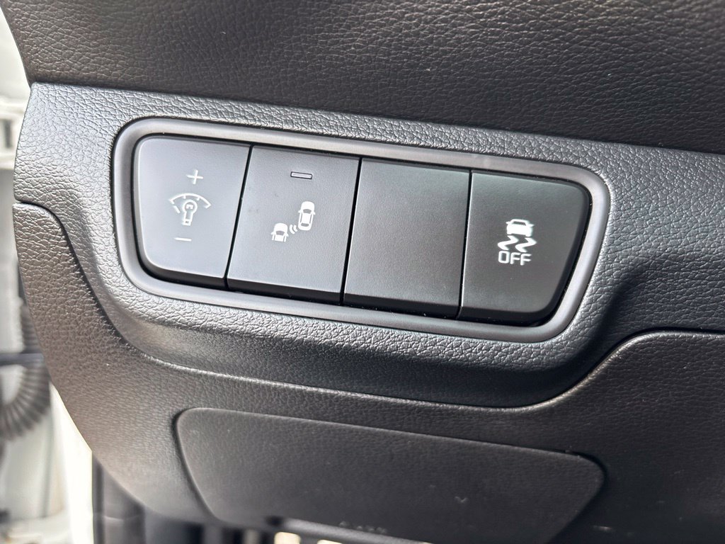 Used 2024 Kia Forte GT FWD image 13