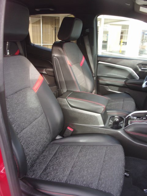 Used 2023 Chevrolet Colorado Z71 w/ Z71 Convenience Package 2 image 32