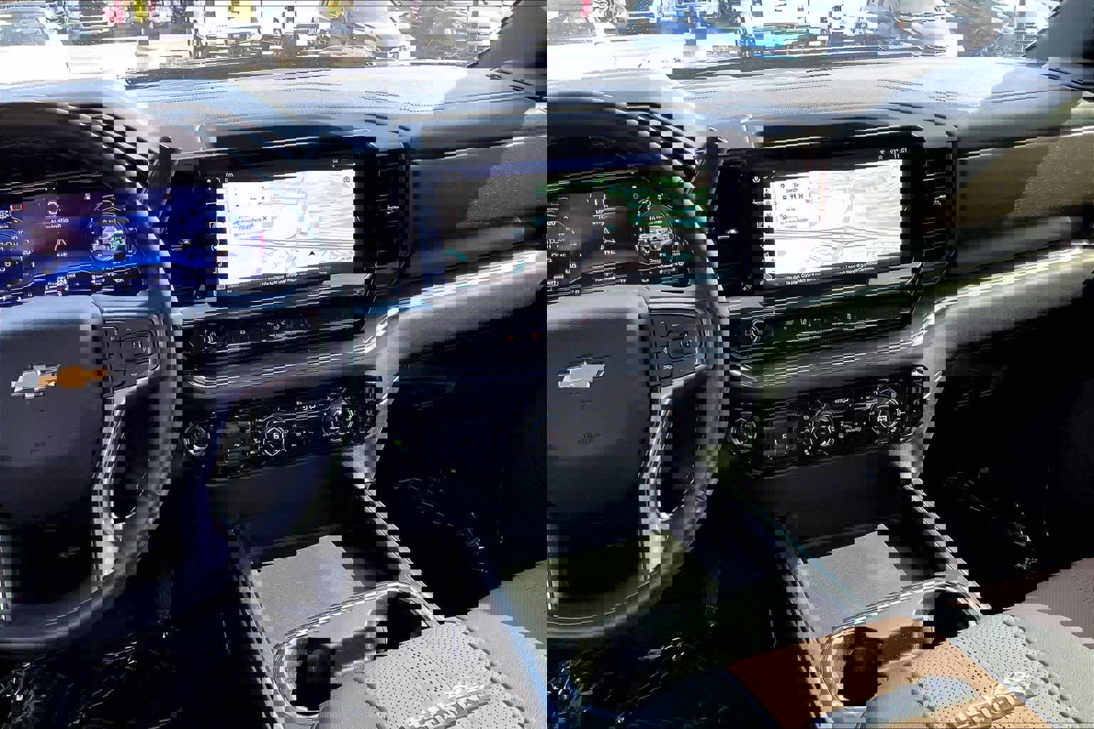 Used 2024 Chevrolet Silverado 3500 High Country w/ High Country Premium Package image 6