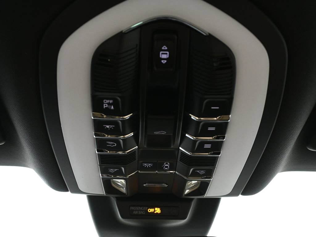 Used 2026 Porsche Macan S AWD/4WD image 21
