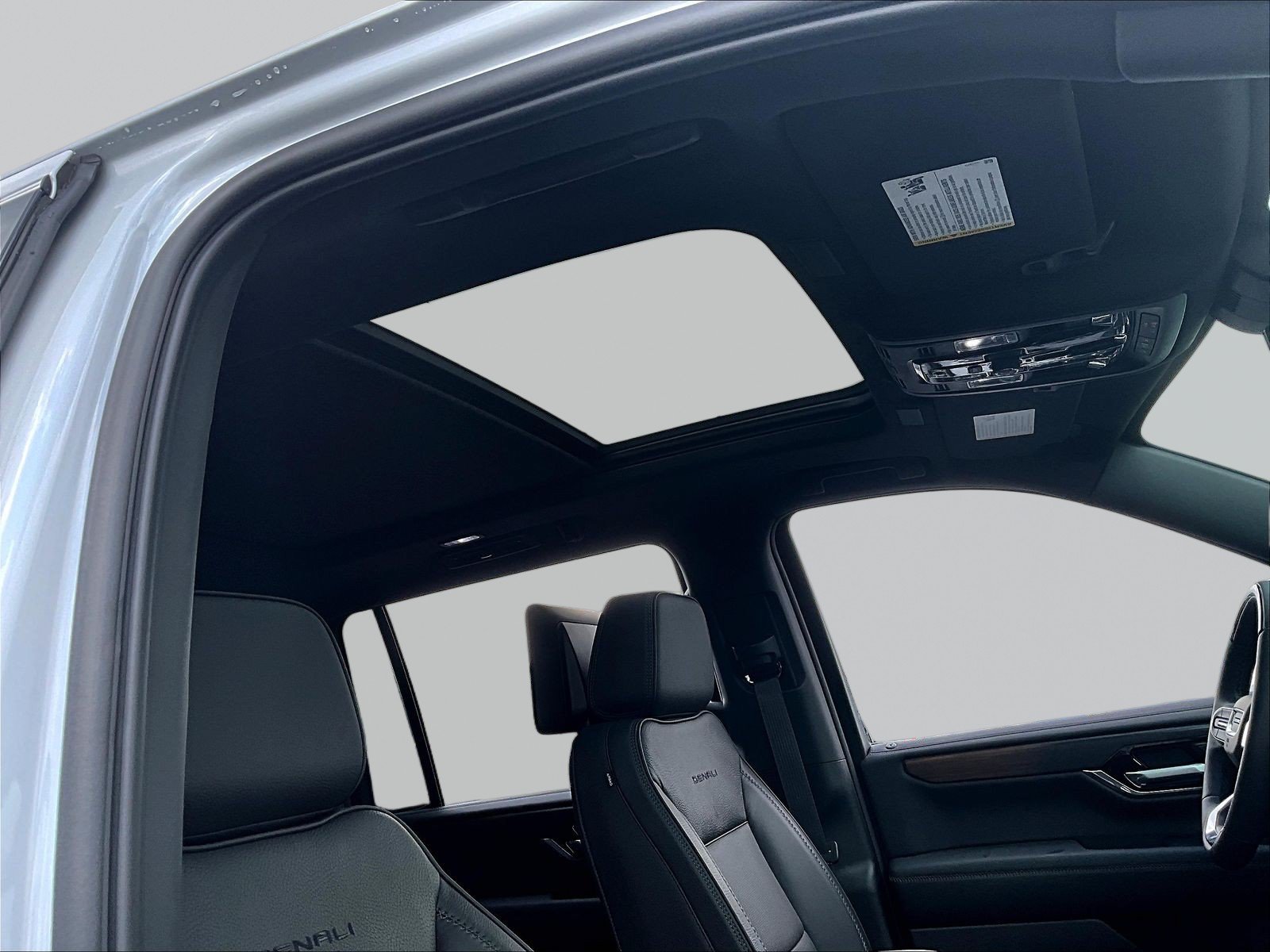 New 2026 GMC Yukon XL Denali w/ Denali Reserve Package AWD/4WD image 13