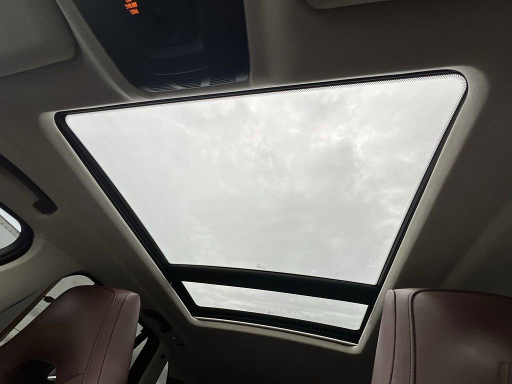 Used 2016 BMW X5 M image 19