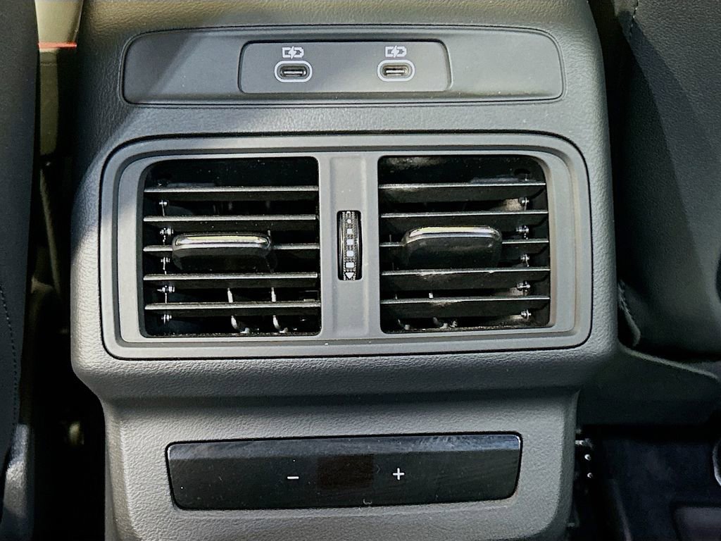 Used 2025 Audi Q5 Premium Plus image 24