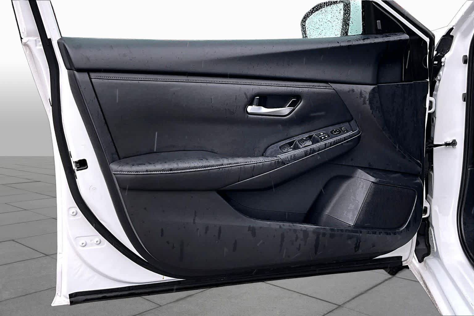 Certified 2024 Nissan Sentra SV FWD image 21