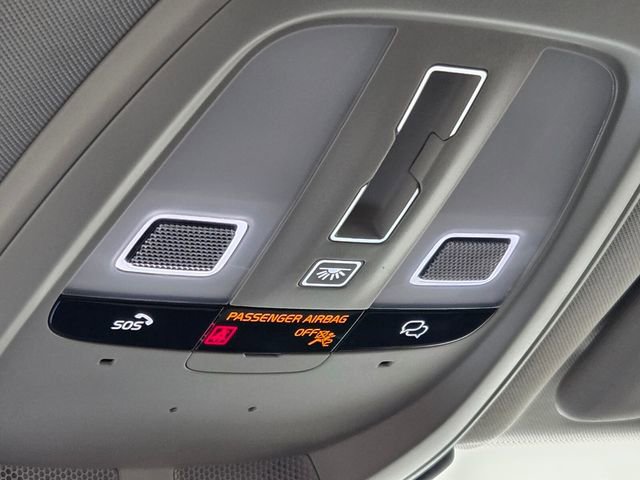 Certified 2025 Volvo XC60 B5 Plus image 33