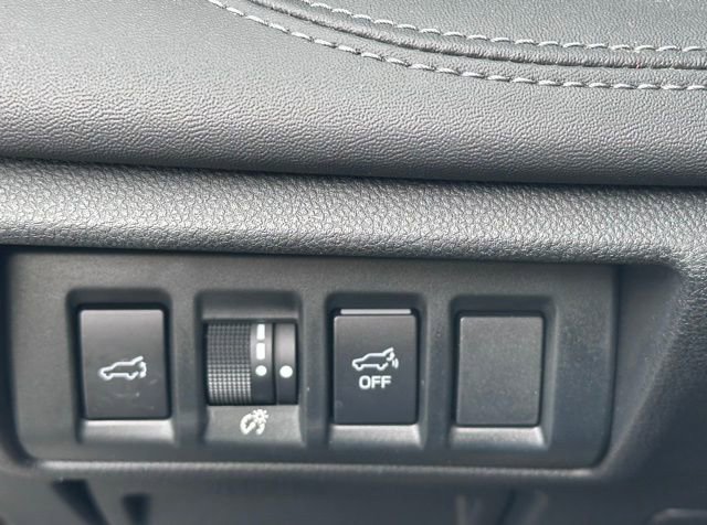 Used 2022 Subaru Outback Limited image 19