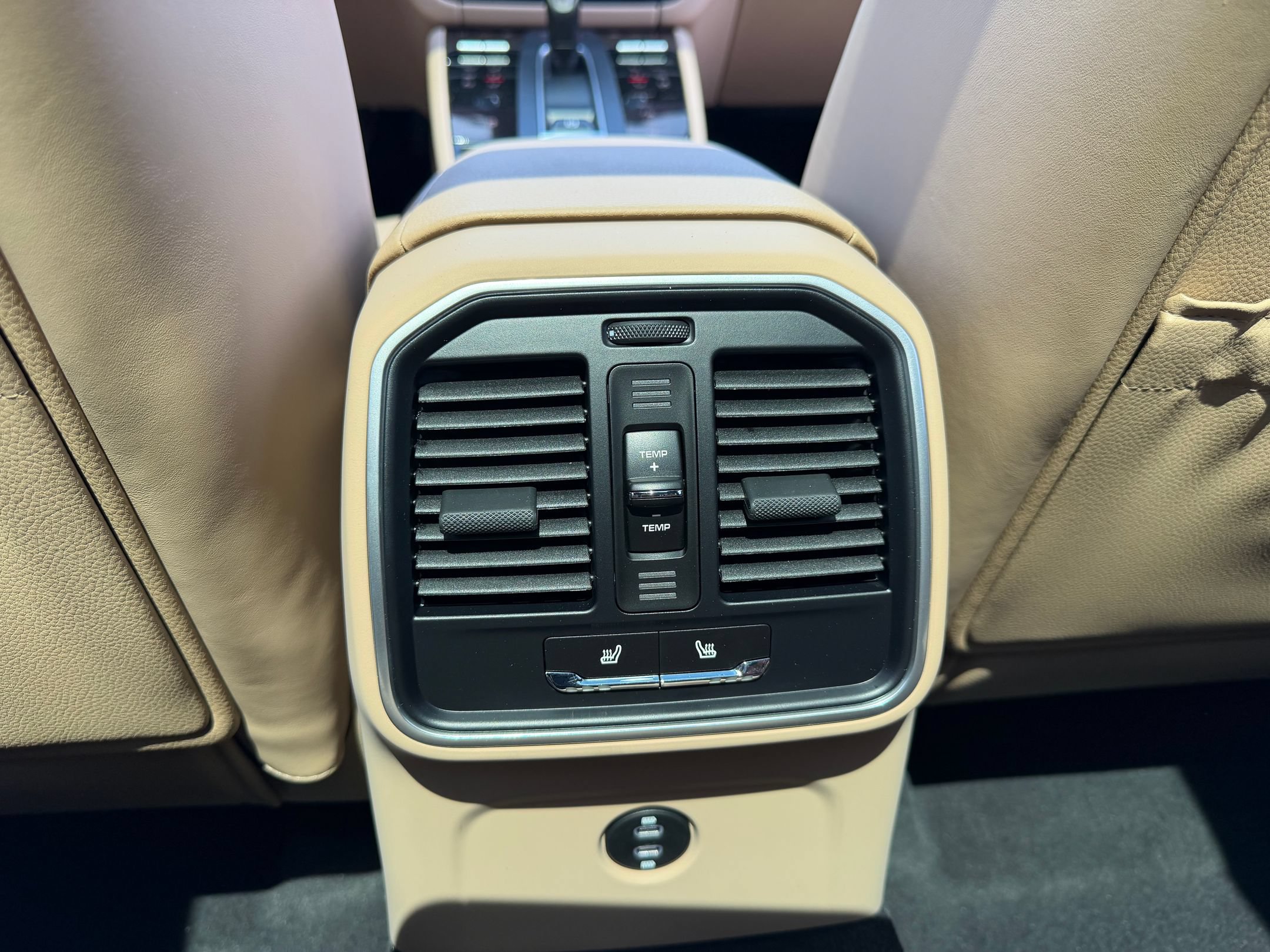Used 2026 Porsche Macan AWD/4WD image 20