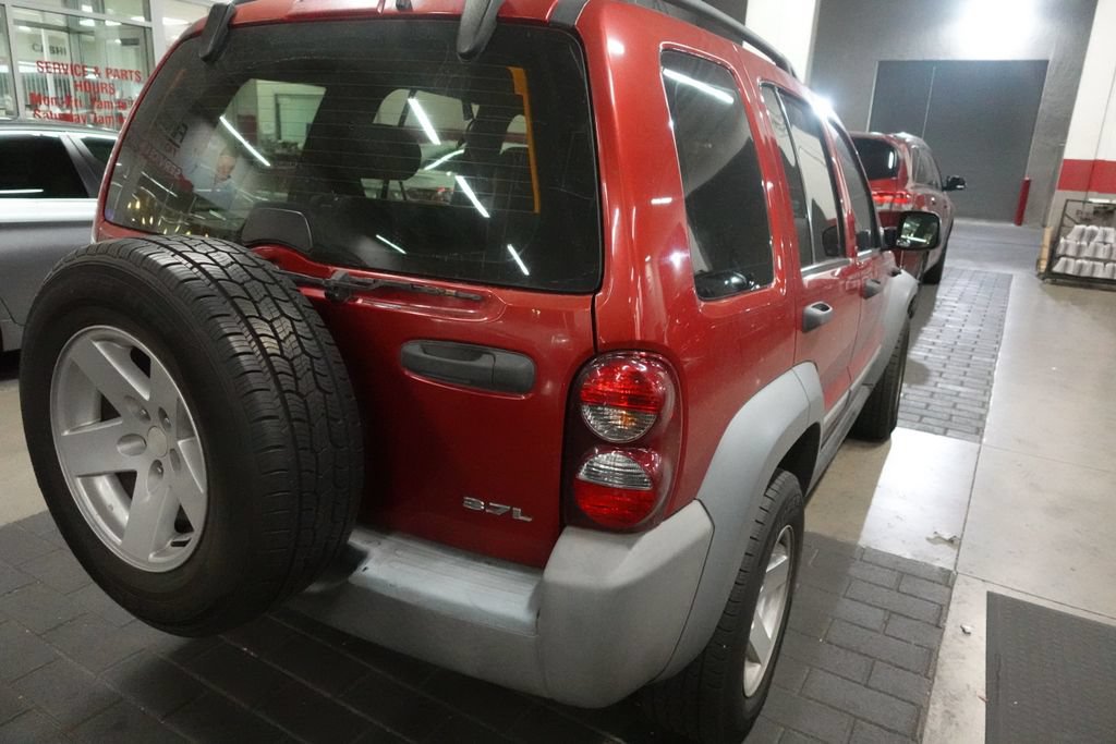 Used 2006 Jeep Liberty Sport AWD/4WD image 3
