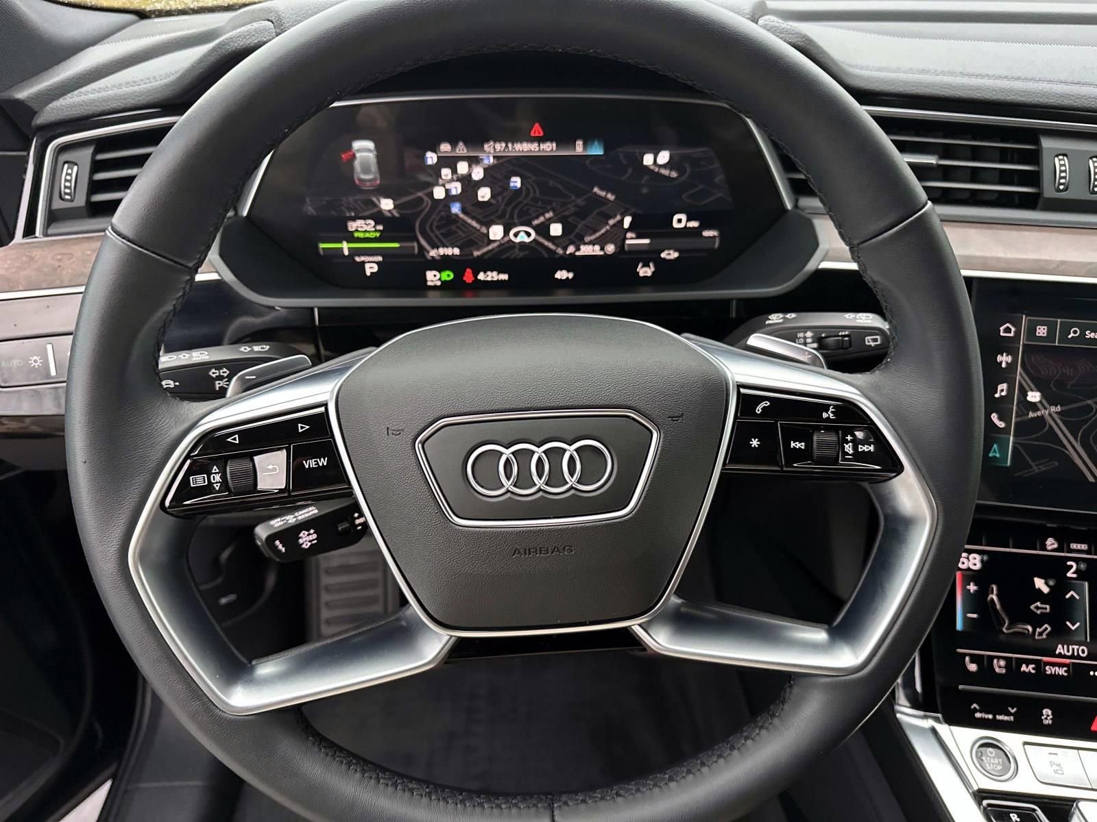 Used 2022 Audi e-tron Premium Plus image 17