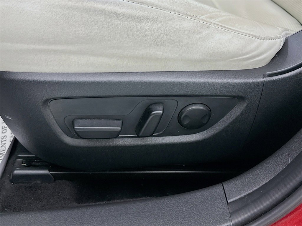 Used 2022 MAZDA CX-30 AWD 2.5 S w/ Premium Package image 19