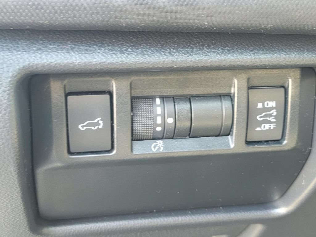 Used 2025 Subaru Forester Premium AWD/4WD image 32