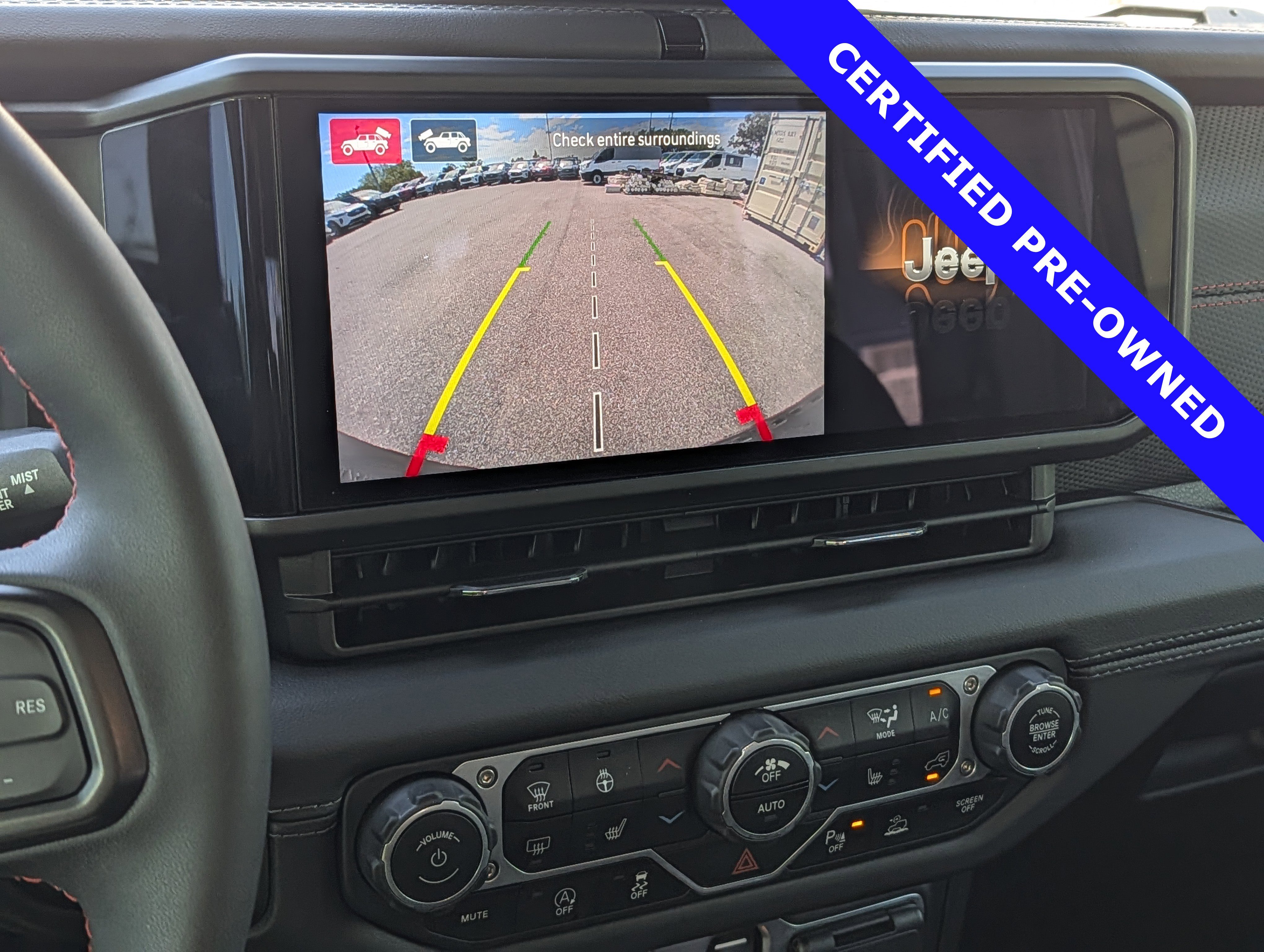 Used 2024 Jeep Wrangler Unlimited Rubicon image 30