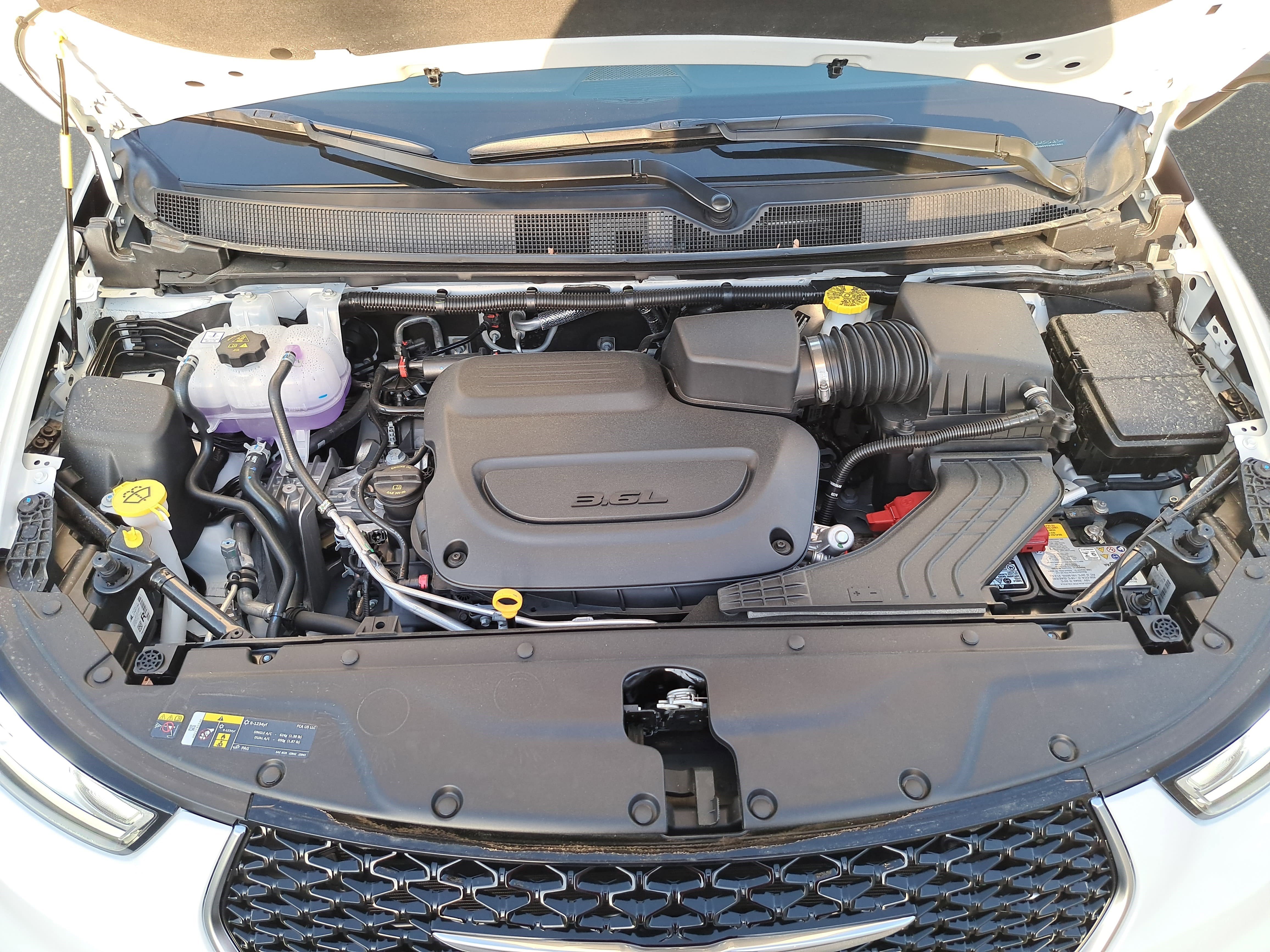 New 2026 Chrysler Pacifica Pinnacle image 32