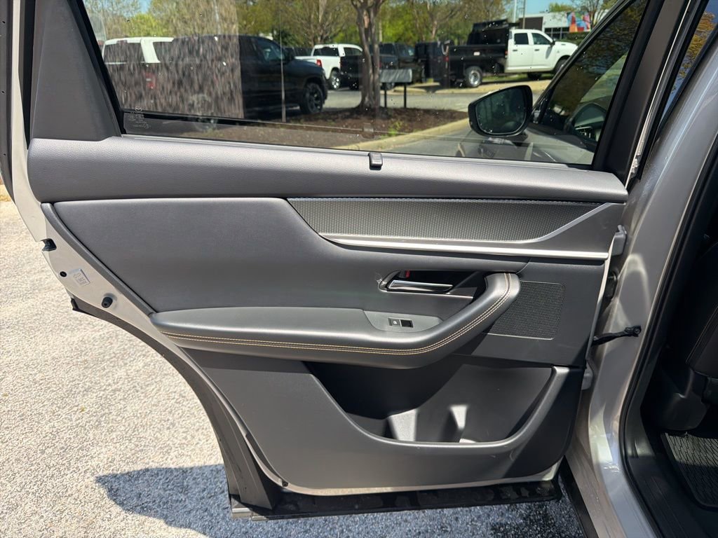 Used 2025 MAZDA CX-90 3.3 Turbo w/ Premium Plus Pkg image 12