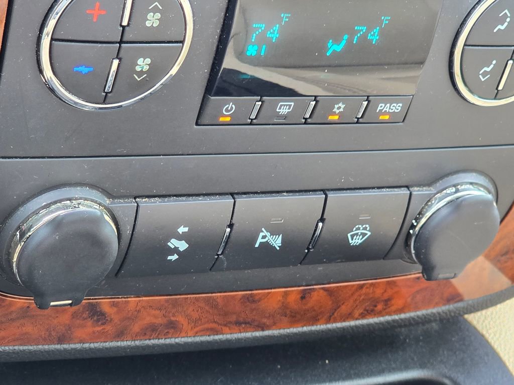 Used 2008 Chevrolet Silverado 2500 LTZ w/ Safety Package image 35